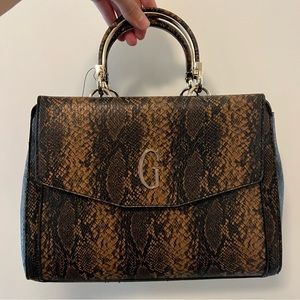 💌 SOLD 💌 Guess Purse Handbag